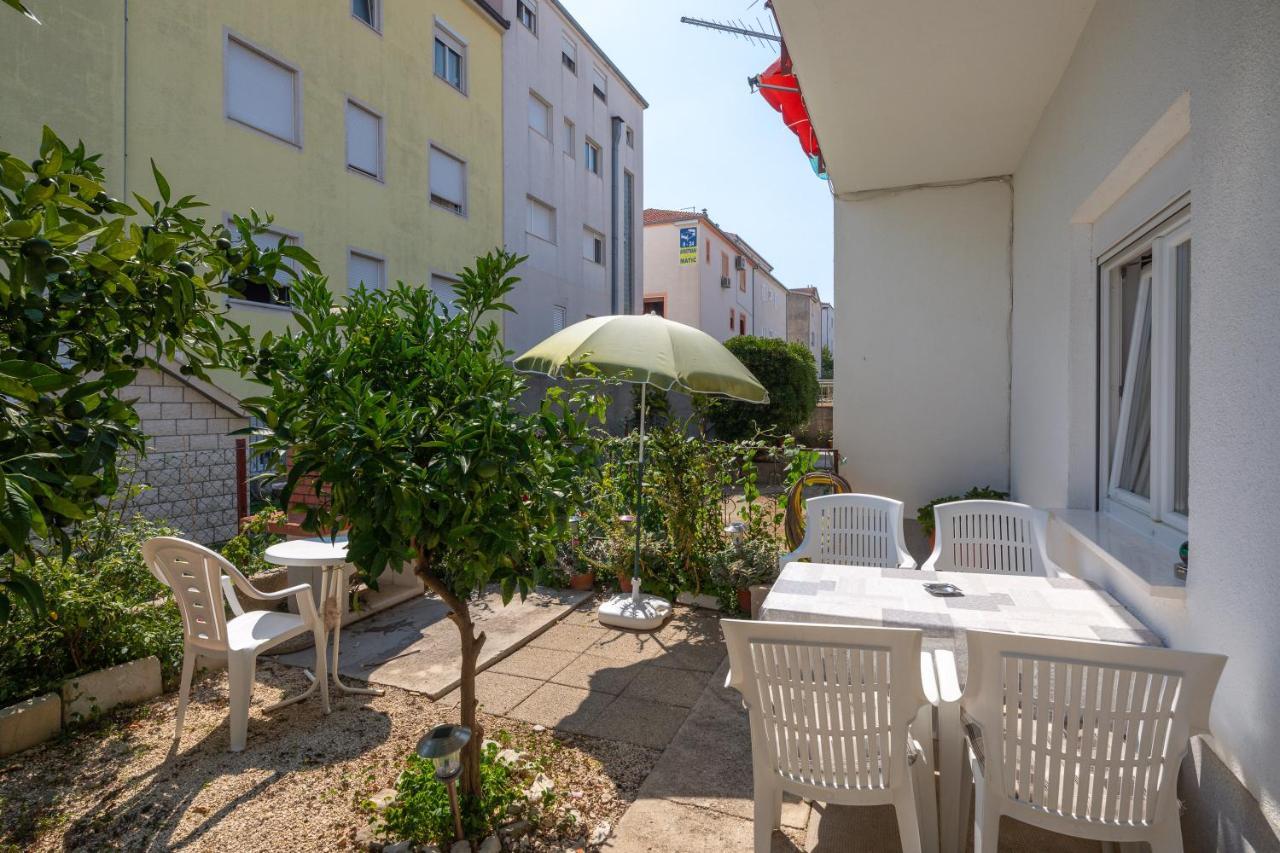 A2 - Apt Near Beach W Patio Parking And Grill Apartment Split Bagian luar foto